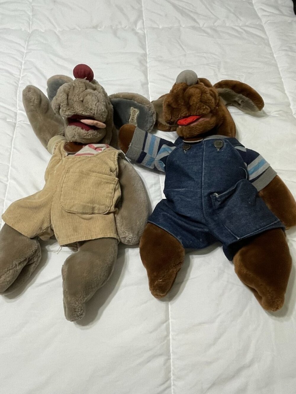 Vintage 1980s Ganz Bros Wrinkles Hound Dog Hand Puppet Lot of 2 Dressed